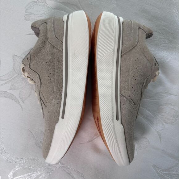 AHNU Sequence 1.1 Suede Low Women's Size (9.5) Oatmeal Comfort Sneaker New - Picture 9 of 10